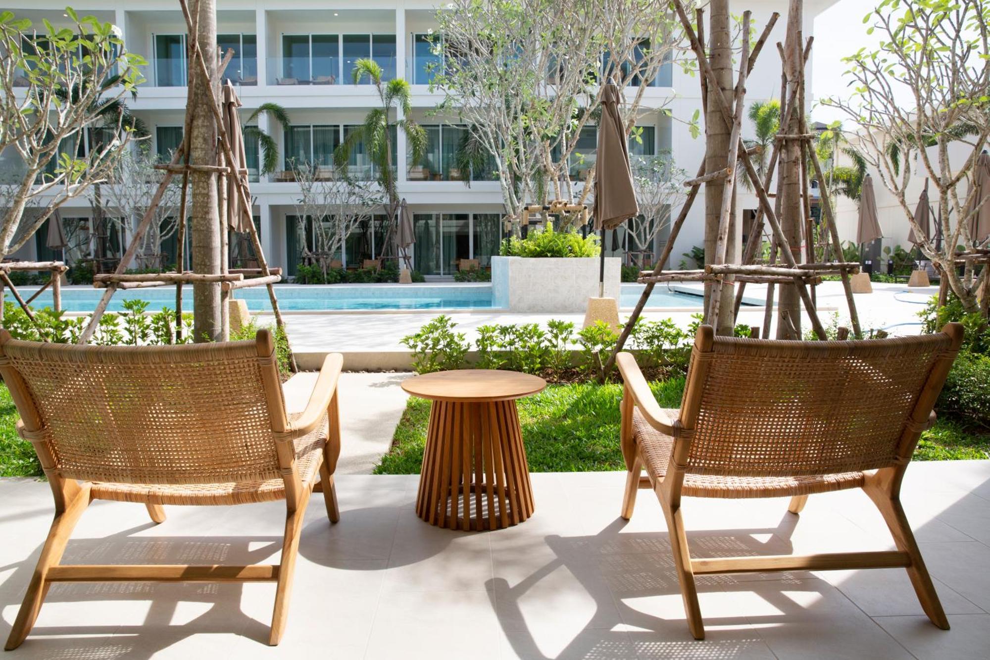 Niranapa Boutique Resort Pantai Kata Bagian luar foto