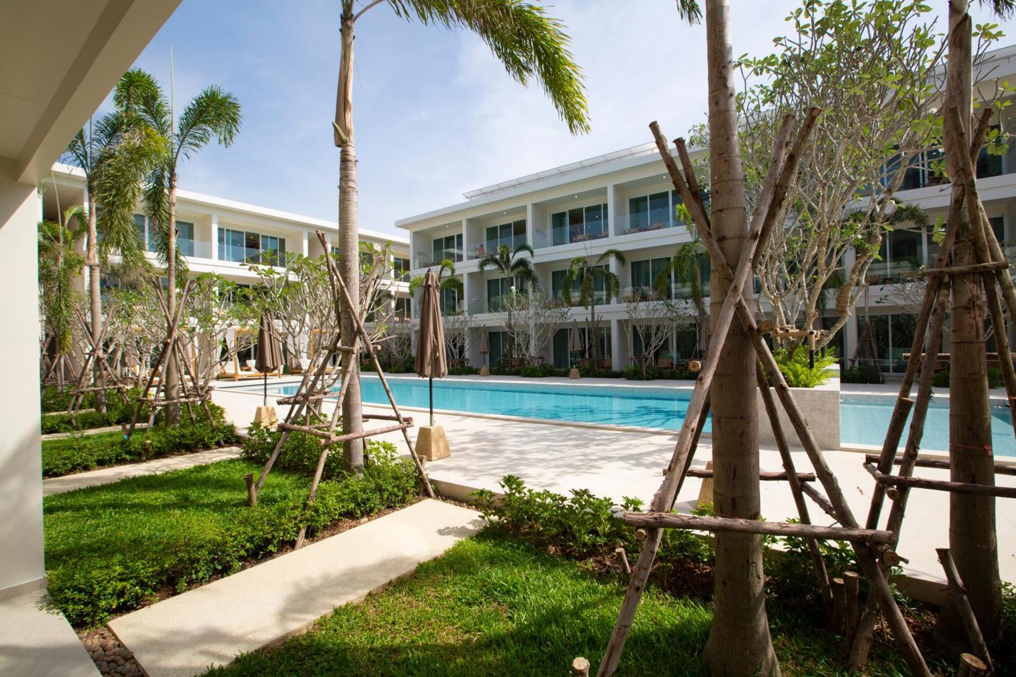 Niranapa Boutique Resort Pantai Kata Bagian luar foto