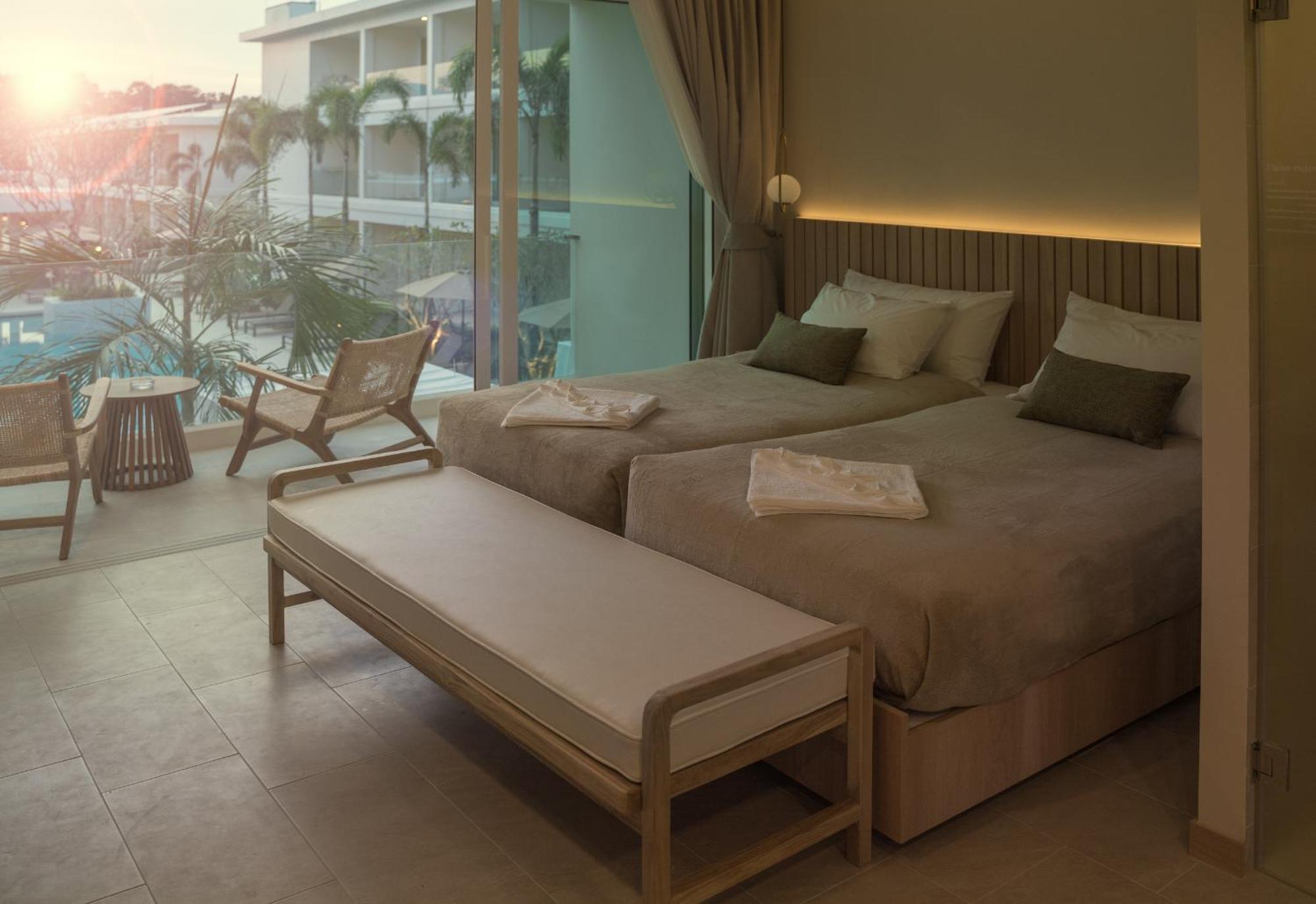 Niranapa Boutique Resort Pantai Kata Bagian luar foto