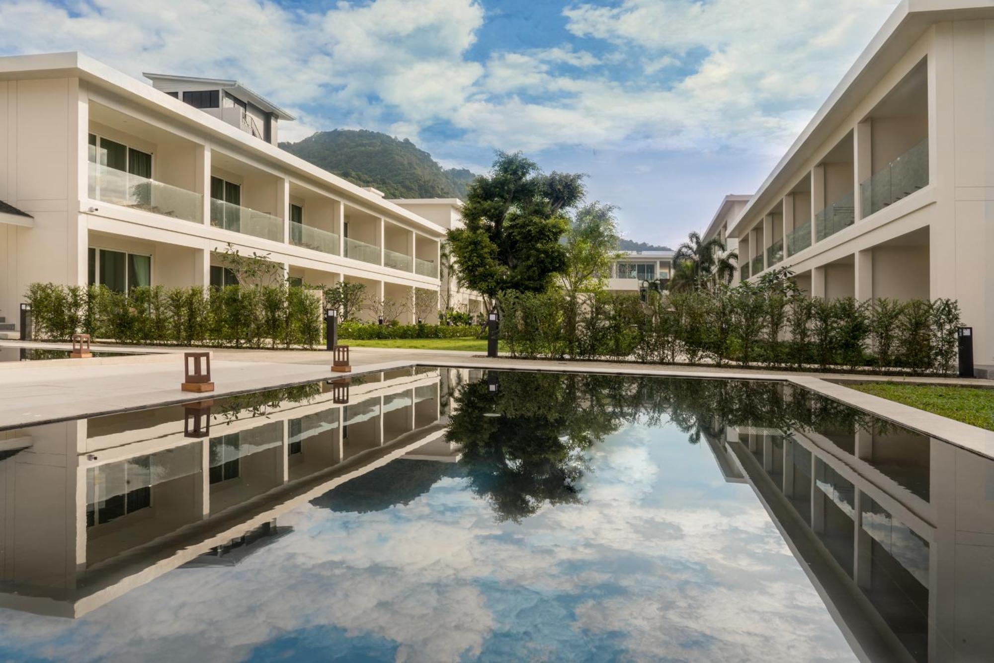 Niranapa Boutique Resort Pantai Kata Bagian luar foto